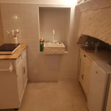 Kailia 100 Apartment